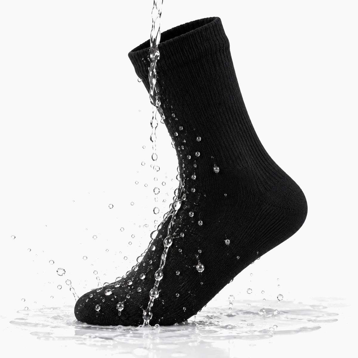 Chaussettes vélo imperméables : l'eau perle sur la membrane étanche