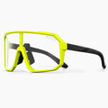 Lunettes vélo photochromiques noir et jaune fluo, vue de trois-quarts