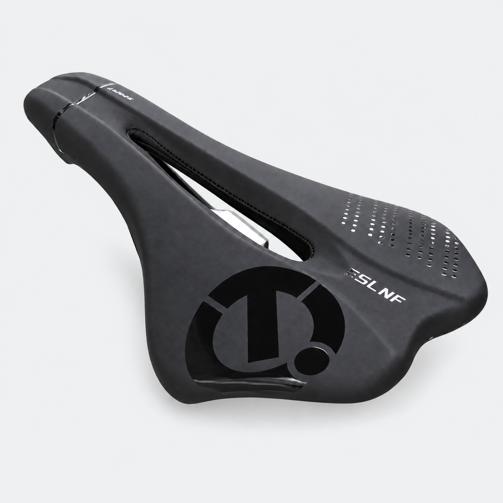 Selle ESLNF — ouverture centrale — vue produit sur fond gris clair